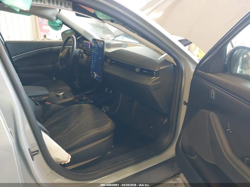 Ford Mustang Mach-E Select AWD, снимка 5 - Автомобили и джипове - 54804743
