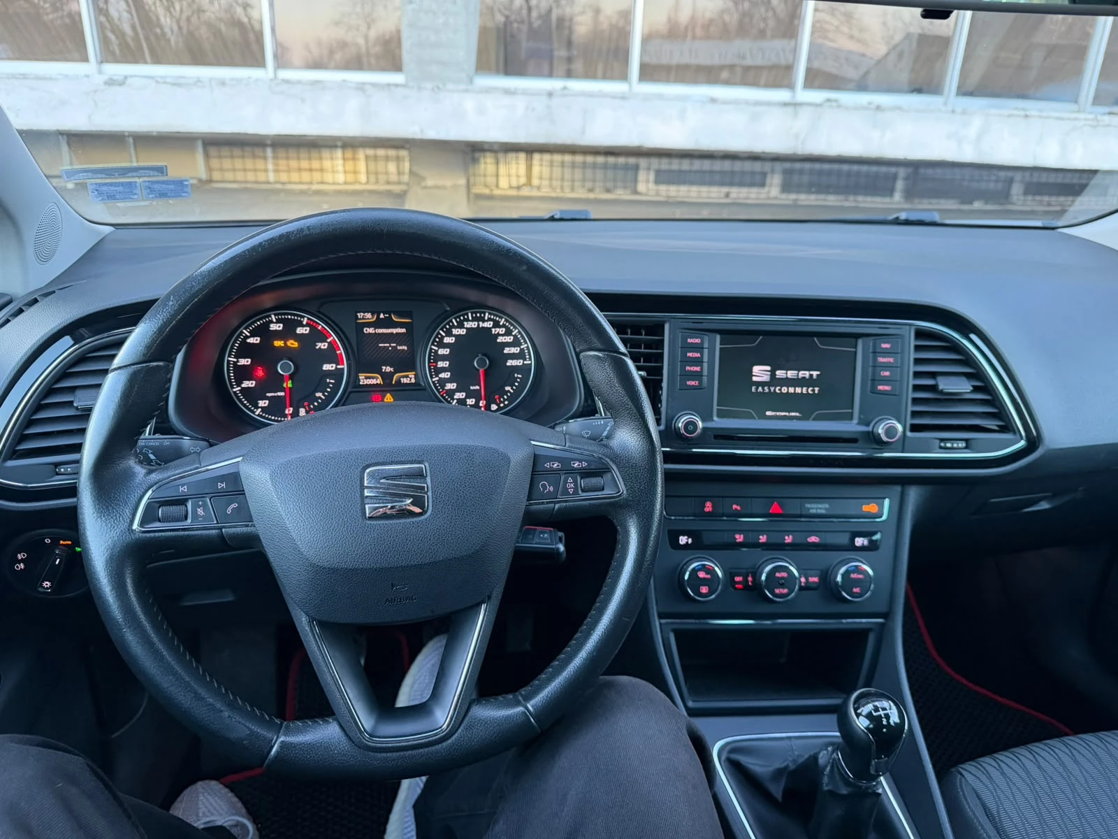 Seat Leon TGI, снимка 4 - Автомобили и джипове - 55692411