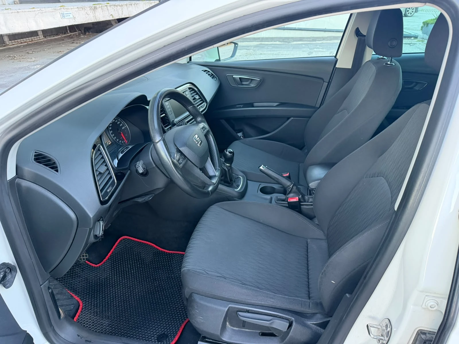 Seat Leon TGI, снимка 7 - Автомобили и джипове - 55692411