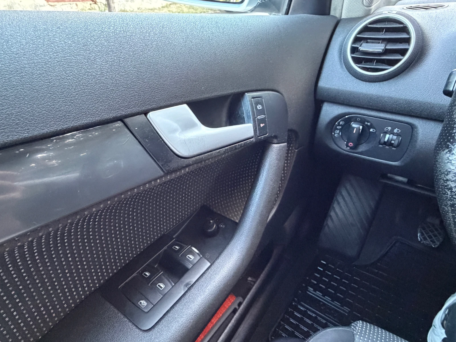 Audi A3 2.0 TDI, 8PA, снимка 13 - Автомобили и джипове - 56584930