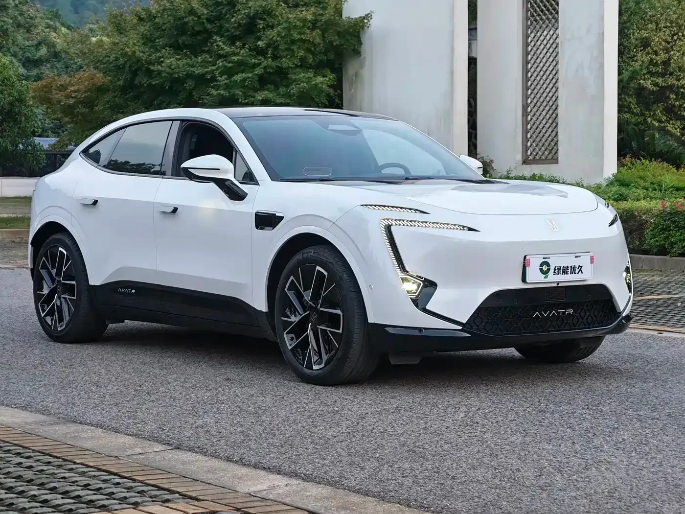 Avatr 11 Max Pure Electric AWD, снимка 3 - Автомобили и джипове - 56624637