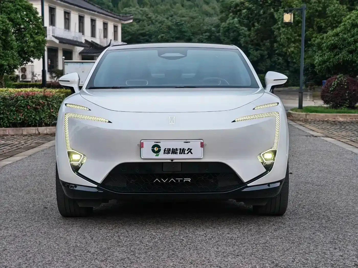 Avatr 11 Max Pure Electric AWD, снимка 2 - Автомобили и джипове - 56624637
