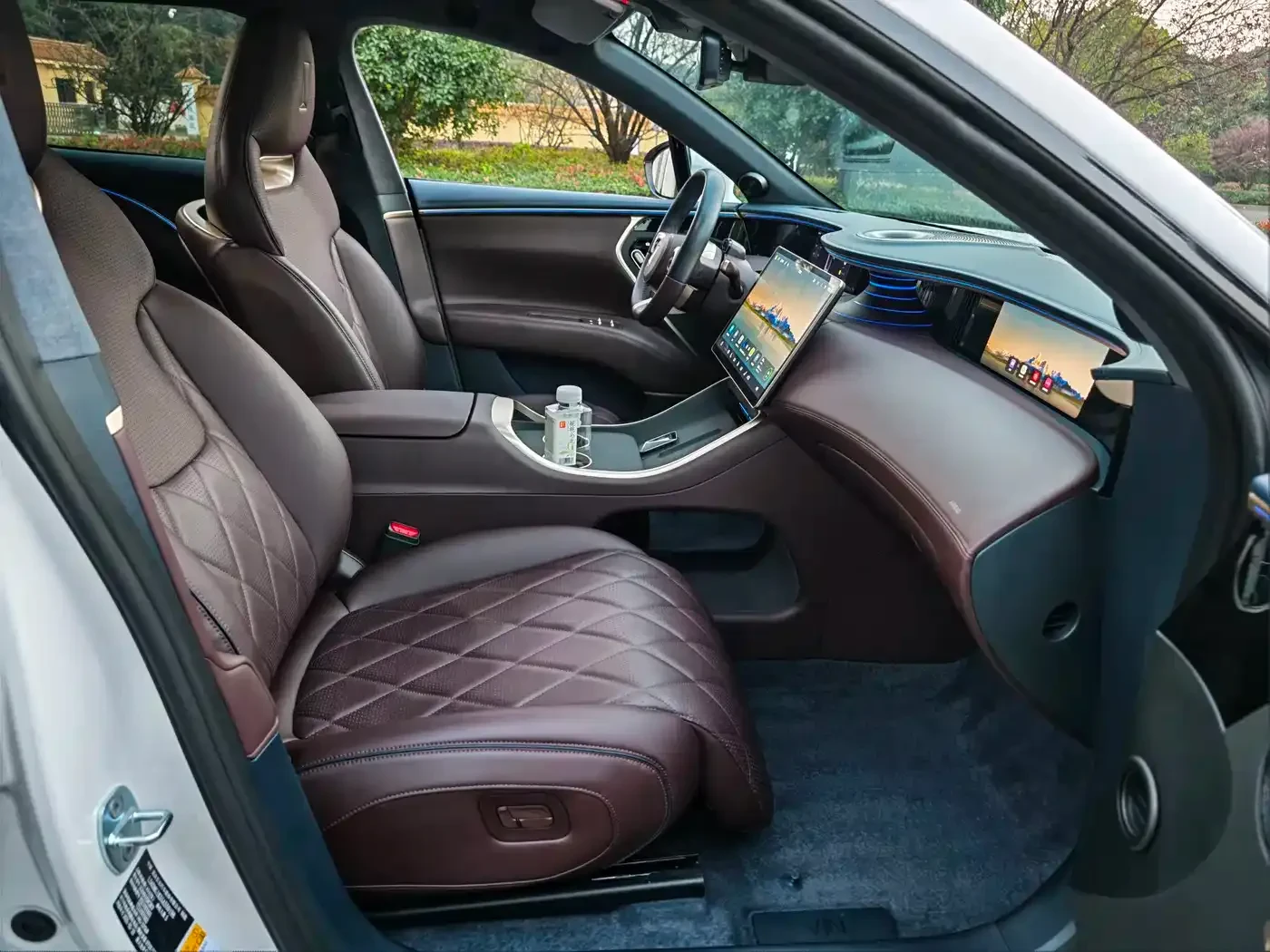 Avatr 11 Max Pure Electric AWD, снимка 11 - Автомобили и джипове - 56624637