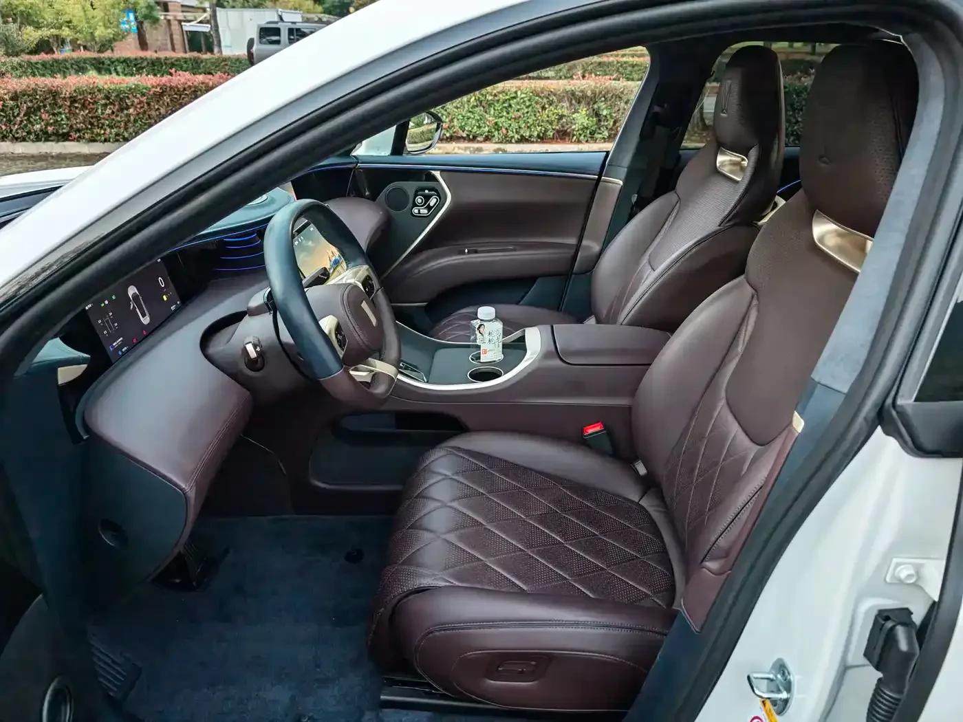 Avatr 11 Max Pure Electric AWD, снимка 6 - Автомобили и джипове - 56624637
