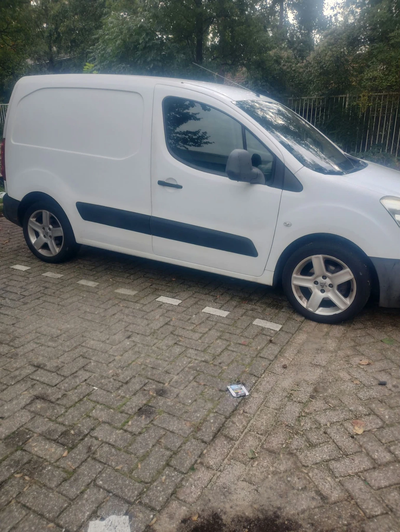 Peugeot Partner 1.6HDi, снимка 3 - Автомобили и джипове - 56629751