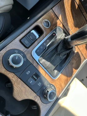 VW Touareg 4.2TDI 340кс - 27999 лв. - 74303026 11