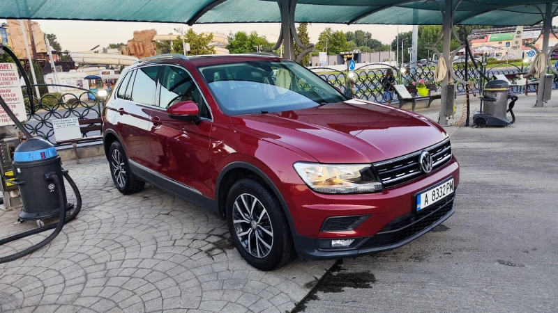 VW Tiguan 2.0 TDI, снимка 2 - Автомобили и джипове - 52657107