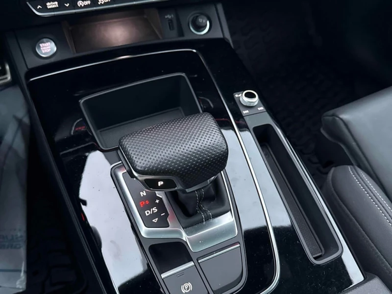 Audi Q5 * Technik * CARFAX * БЕЗ ПЪРВОНАЧАЛНА ВНОСКА, снимка 15 - Автомобили и джипове - 52677658