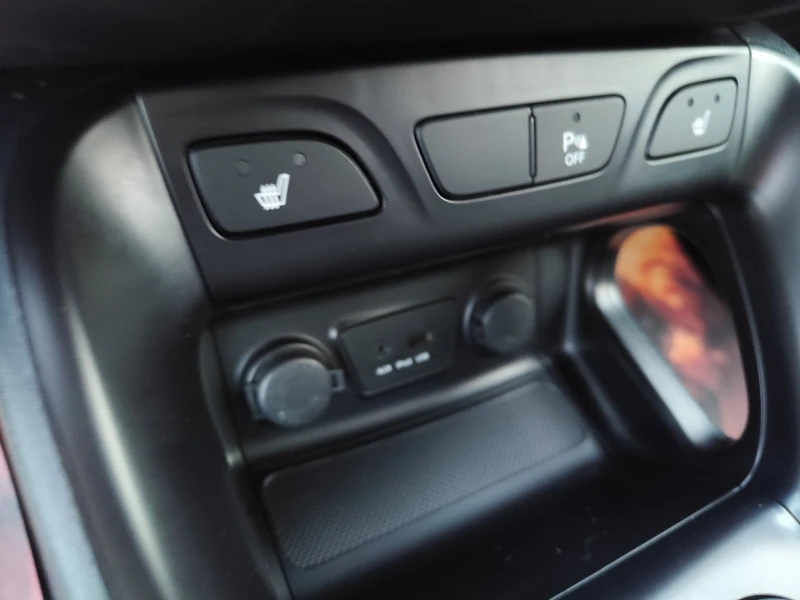 Hyundai IX35 1.7CRDi* EURO5A* КОЖА* , снимка 10 - Автомобили и джипове - 52938494