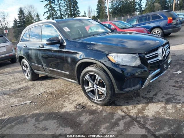 Mercedes-Benz GLC 300 2017 MERCEDES-BENZ GLC 300 4MATIC, снимка 2 - Автомобили и джипове - 49315114