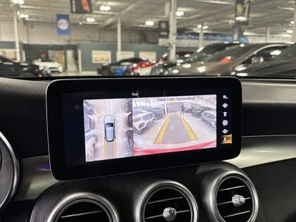 Mercedes-Benz GLC 300 4MATIC* AMG* DIGITAL* HEAD-UP* 360 CAM* ПАНО* КЕЙЛ, снимка 10 - Автомобили и джипове - 54111120