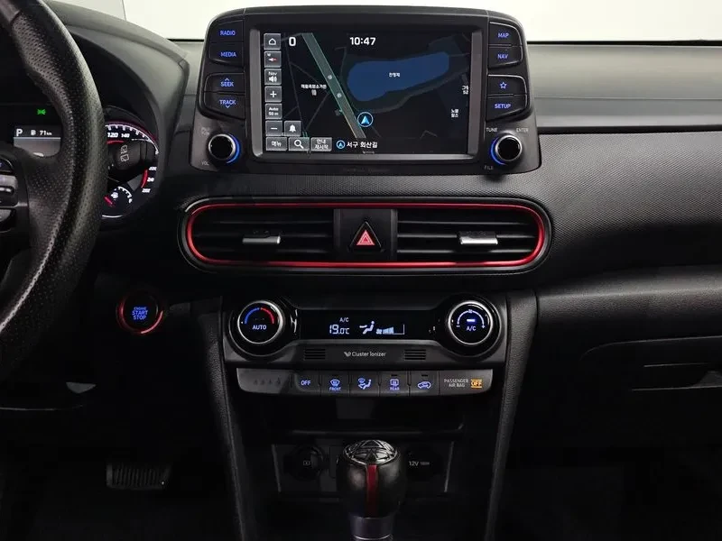 Hyundai Kona 1.6 Turbo 2Wd Iron Man Edition, снимка 14 - Автомобили и джипове - 55222042