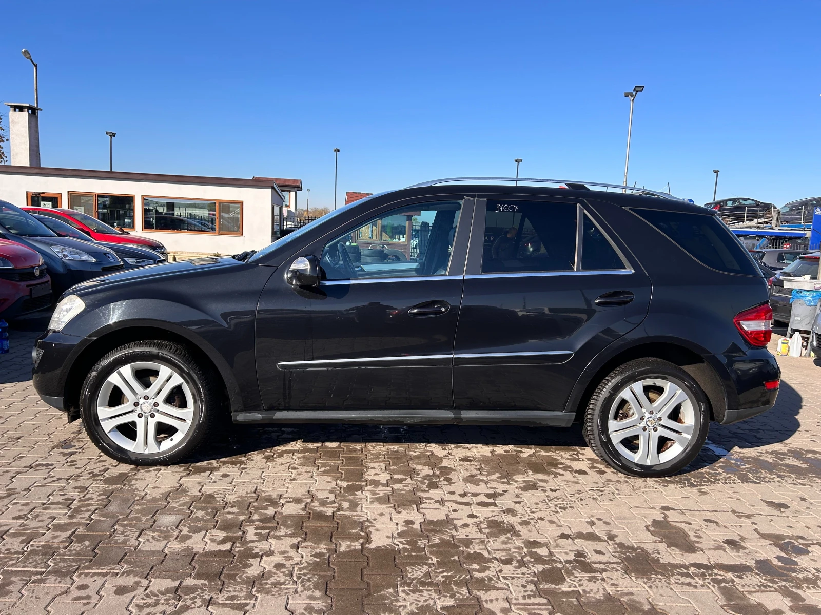 Mercedes-Benz ML 350 CDI 4MATIC/NAVI/KOJA  - изображение 9