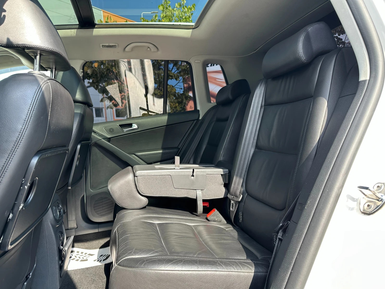 VW Tiguan R line 2.0i 200 к.с. Газ/бензин - изображение 9
