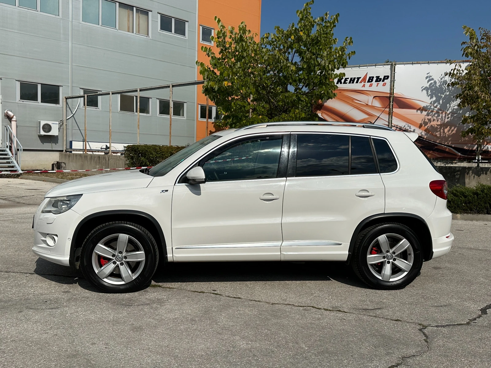 VW Tiguan R line 2.0i 200 к.с. Газ/бензин - изображение 2