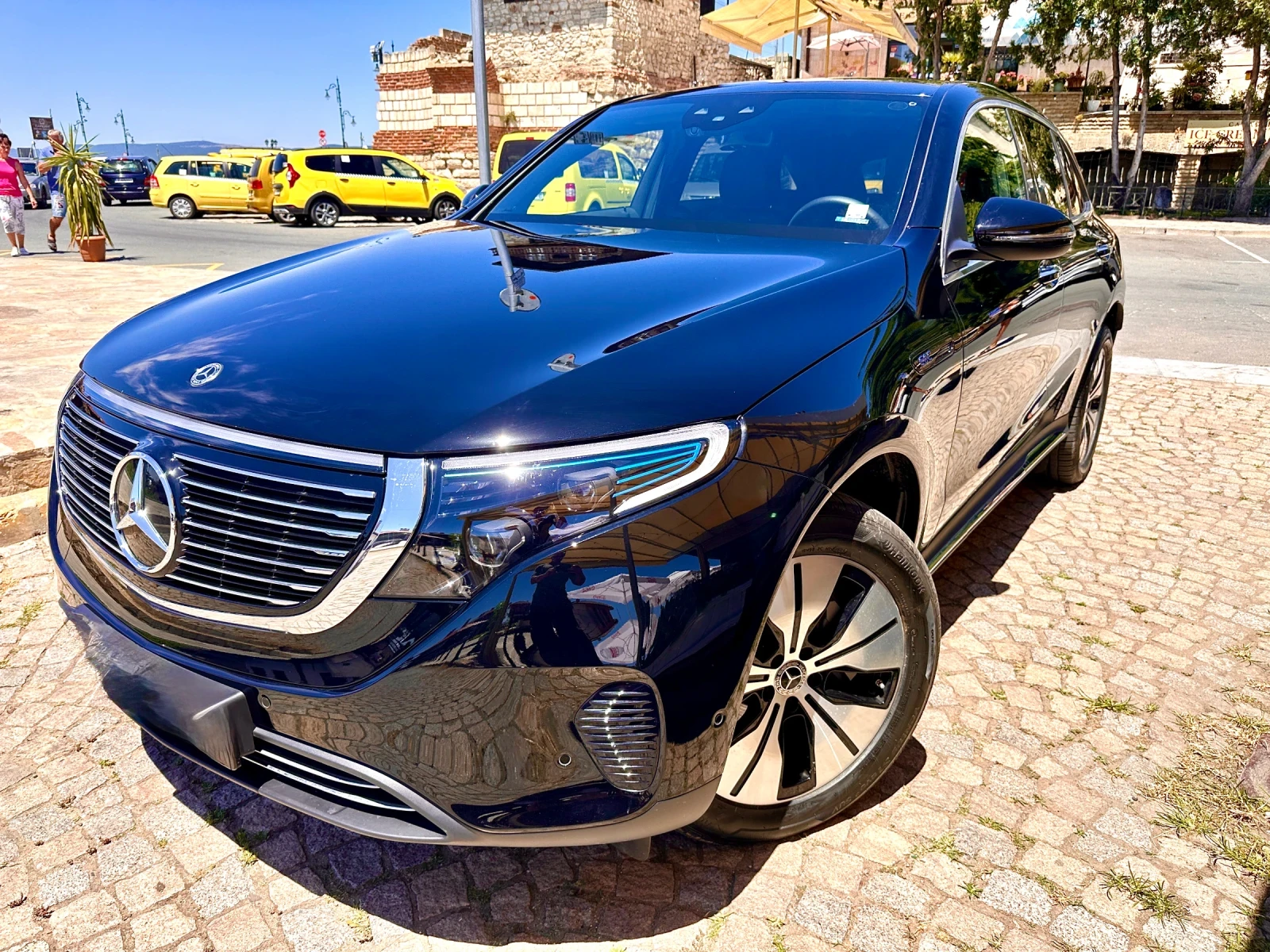 Mercedes-Benz EQC Mercedes EQC 400 4MATIC/Гаранция Mercedes 2029 | Auto.bg — изображение 1