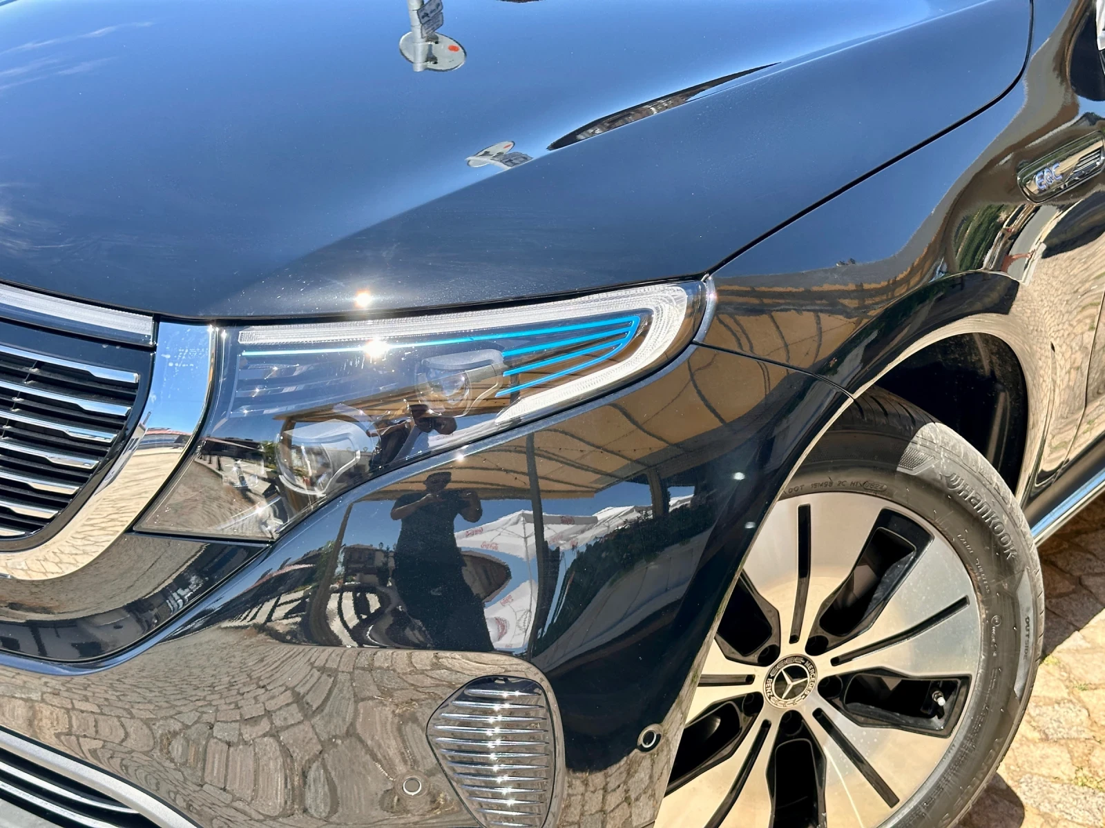 Mercedes-Benz EQC Mercedes EQC 400 4MATIC/Гаранция Mercedes 2029, снимка 3 - Автомобили и джипове - 53812373