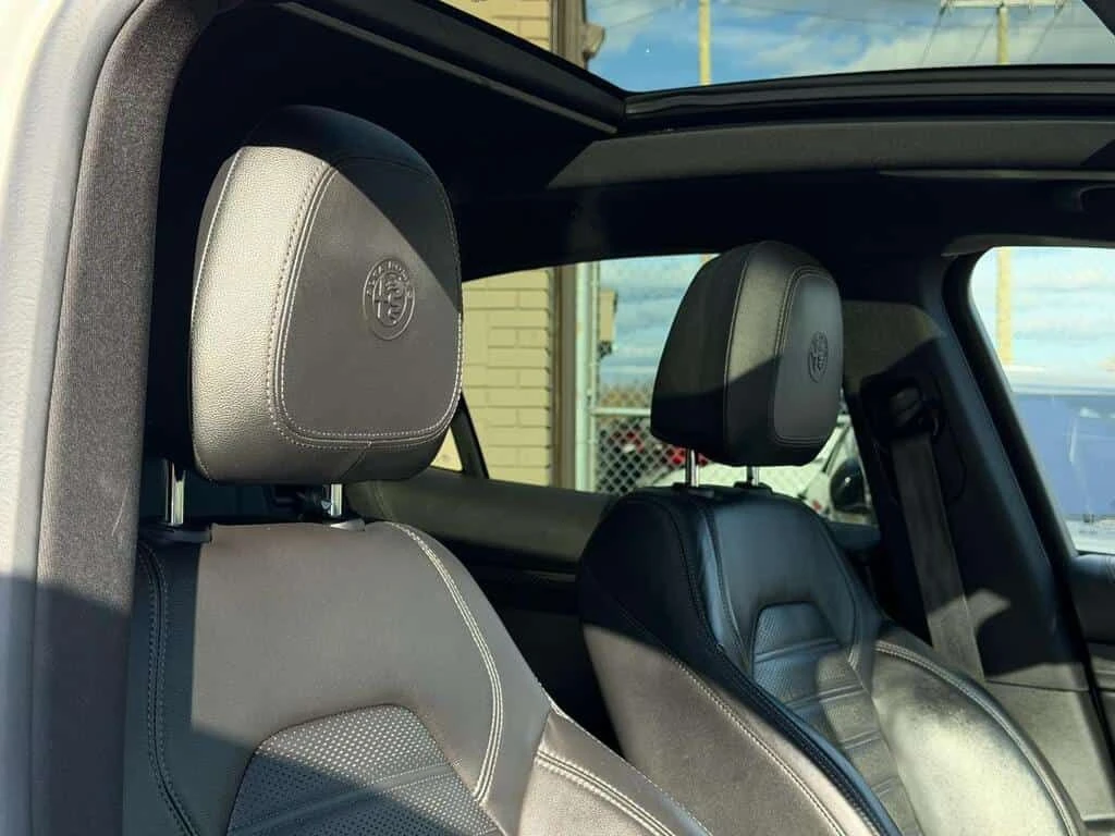 Alfa Romeo Stelvio * Ti Sport CARBONINT| NAVI| BACKUP * CARFAX * ЦЕНА, снимка 12 - Автомобили и джипове - 53862493