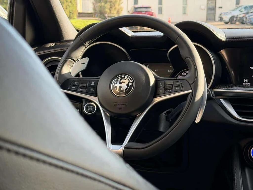 Alfa Romeo Stelvio * Ti Sport CARBONINT| NAVI| BACKUP * CARFAX * ЦЕНА, снимка 8 - Автомобили и джипове - 53862493