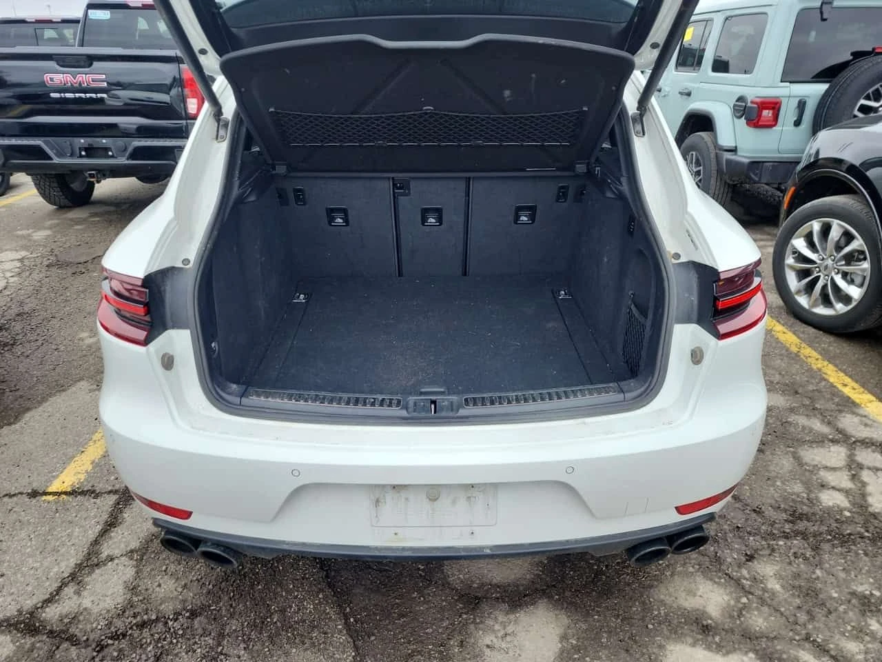 Porsche Macan * GTS * CARFAX * ЦЕНА ДО БГ, снимка 14 - Автомобили и джипове - 54082674