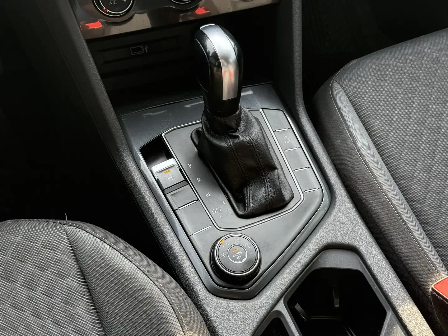 VW Tiguan No Accidents l Trendline l 4Motion l AWD l 2.0TFSI | Mobile.bg � ����������� 15