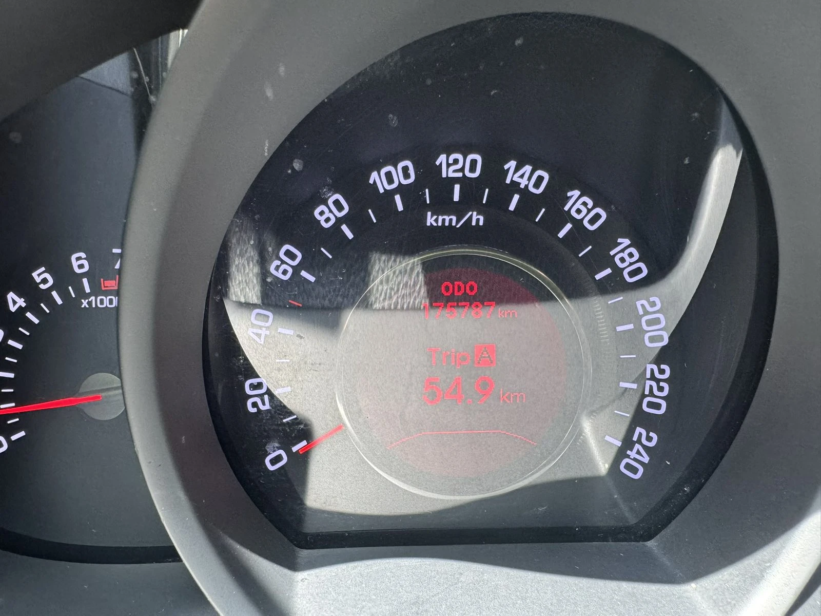 Kia Sportage, снимка 9 - Автомобили и джипове - 54925300