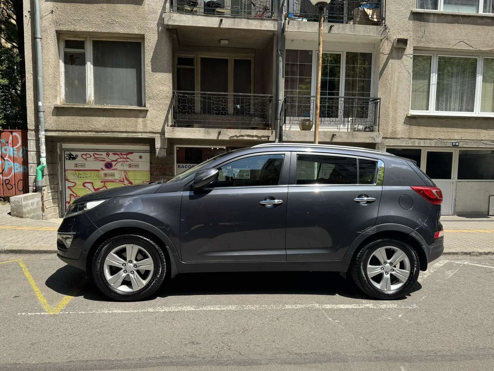 Kia Sportage, снимка 5 - Автомобили и джипове - 54925300