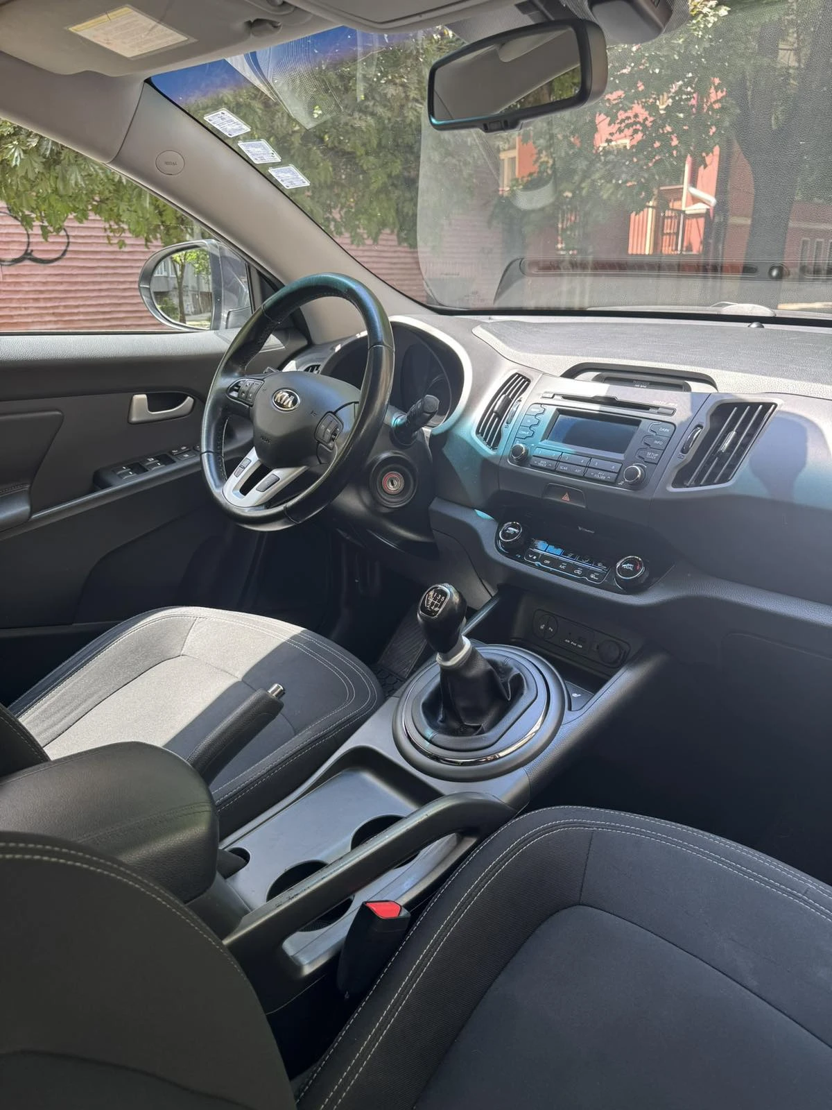 Kia Sportage, снимка 10 - Автомобили и джипове - 54925300