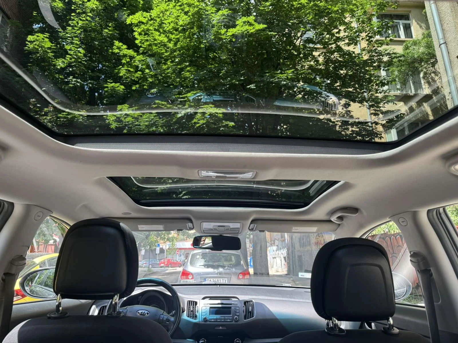Kia Sportage, снимка 12 - Автомобили и джипове - 54925300