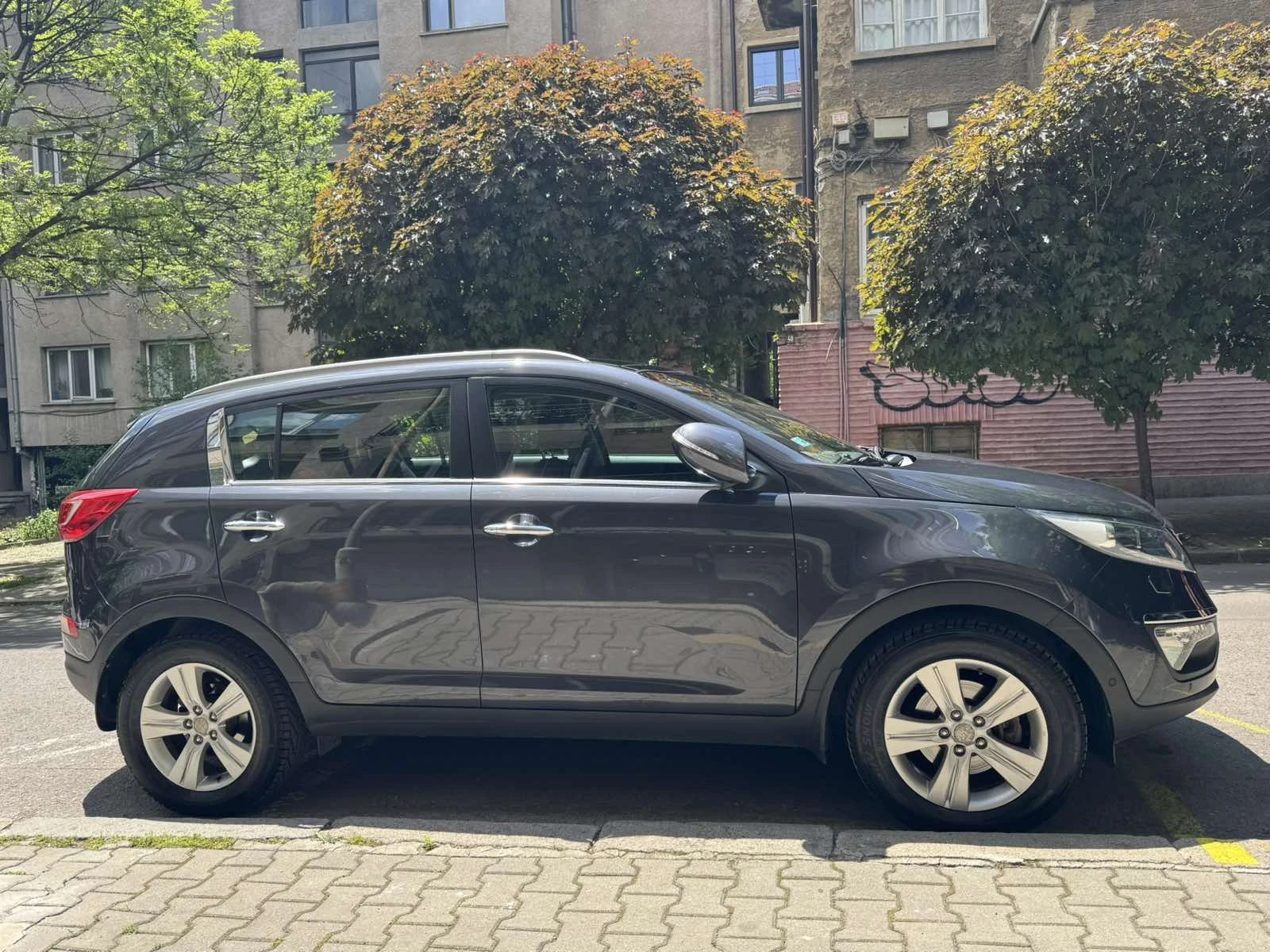 Kia Sportage, снимка 3 - Автомобили и джипове - 54925300