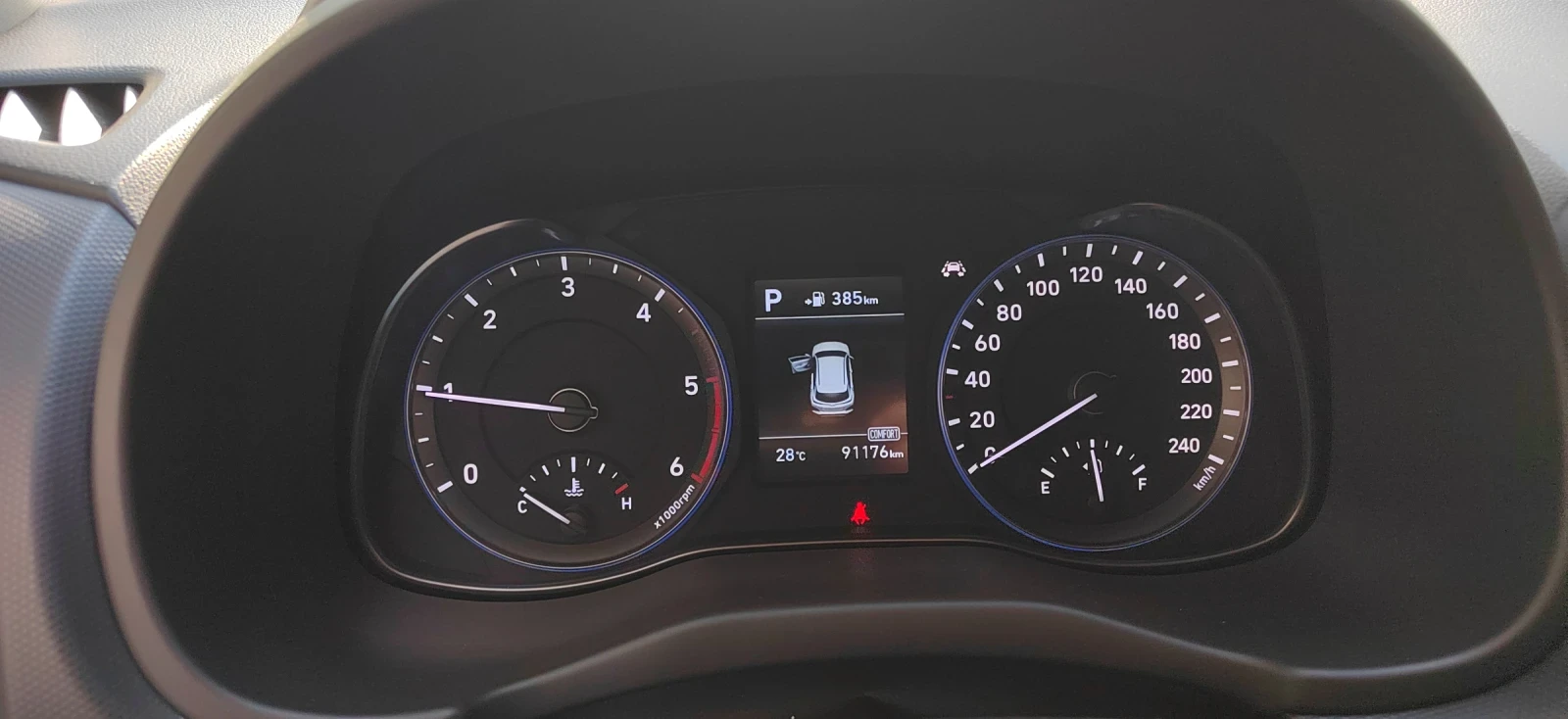 Hyundai Kona 1.6d, снимка 8 - Автомобили и джипове - 55097813
