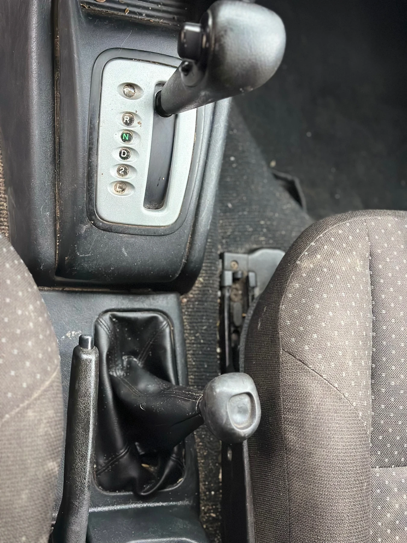 Mitsubishi Pajero pinin 2.0i GDI 4x4, снимка 10 - Автомобили и джипове - 56108294