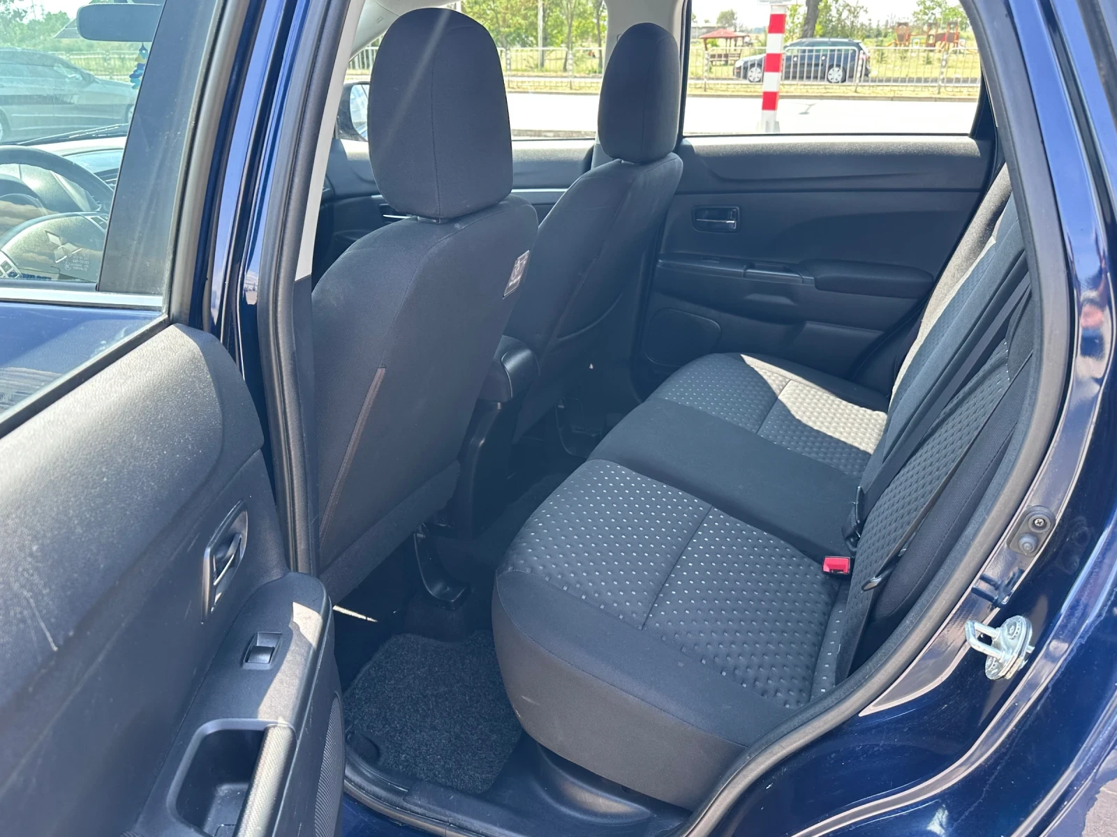 Mitsubishi ASX 1.6i 117ps, снимка 10 - Автомобили и джипове - 56108294