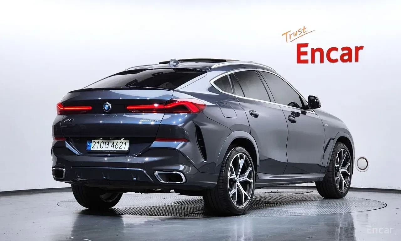 BMW X6 40i* M* SPORT* BOWER* WILKINS* LASER* ОБДУХВАНЕ* Д, снимка 2 - Автомобили и джипове - 56129425