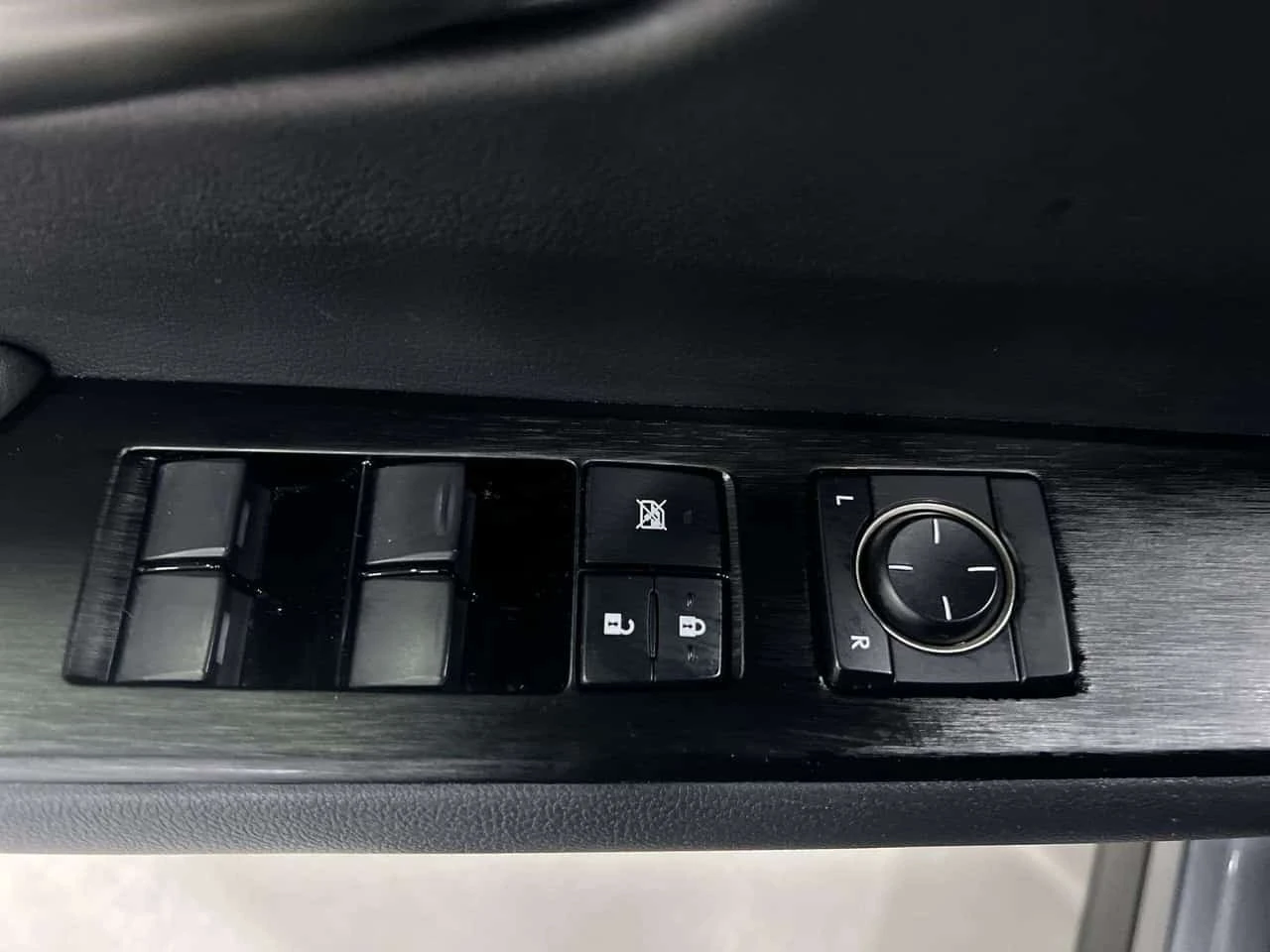 Lexus UX * 250h | HYBRID | SAVE ON GAS | F SPORT 1 | * CARF | Mobile.bg � ����������� 12