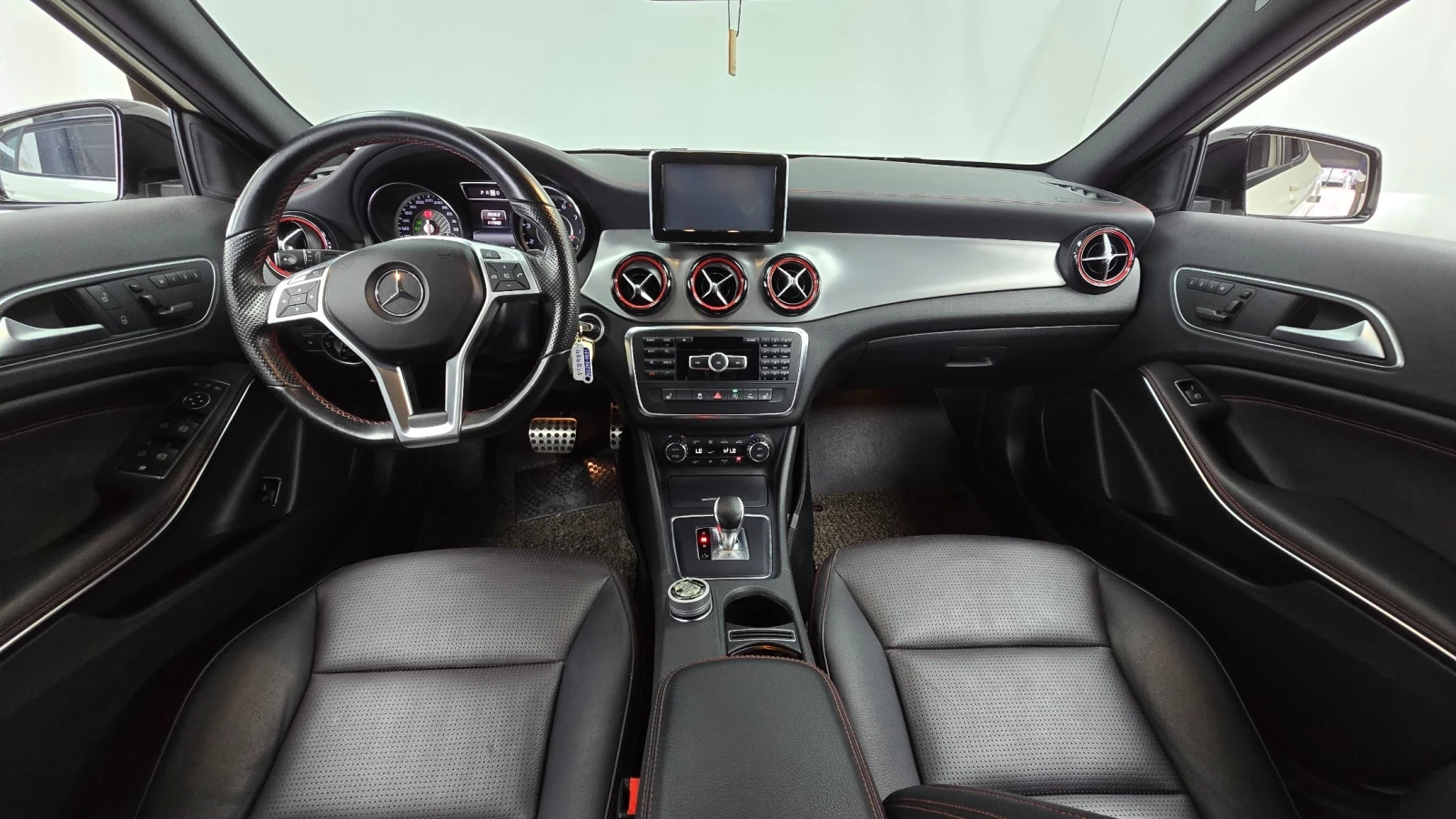 Mercedes-Benz GLA 45 AMG 4MATIC PERFORMANCE * AERODYNAMIC*  | Mobile.bg � ����������� 9