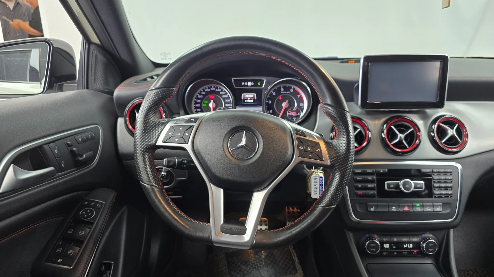 Mercedes-Benz GLA 45 AMG 4MATIC PERFORMANCE * AERODYNAMIC*  | Mobile.bg � ����������� 10