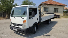 Nissan Capstar Бордови 4.5 метра , снимка 1