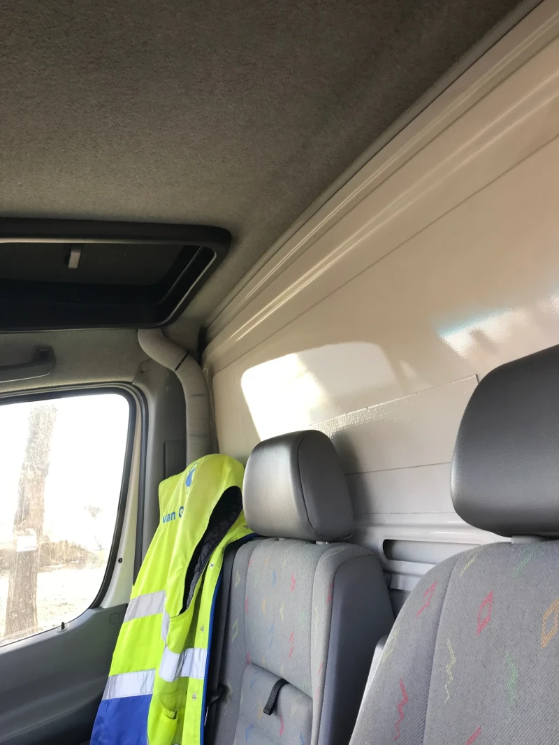 VW Crafter 2.5, снимка 8 - Бусове и автобуси - 48231180