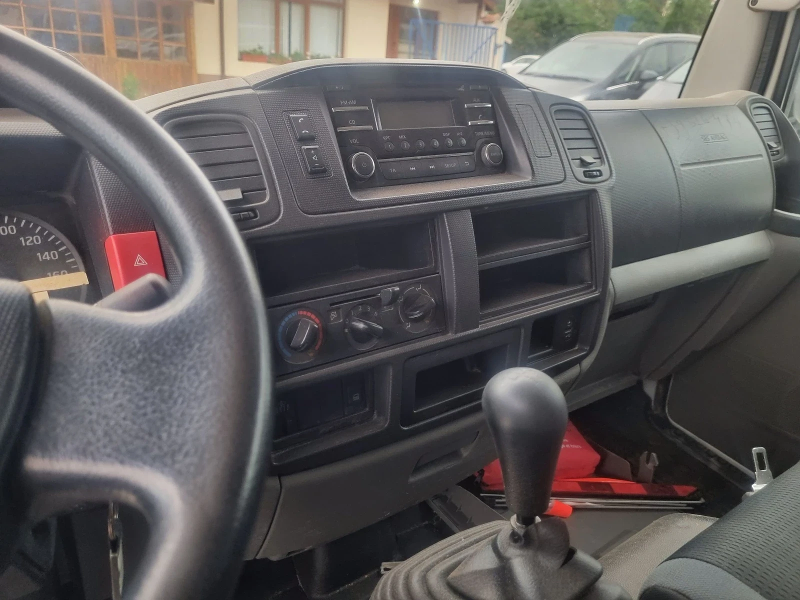 Nissan Capstar  - изображение 8