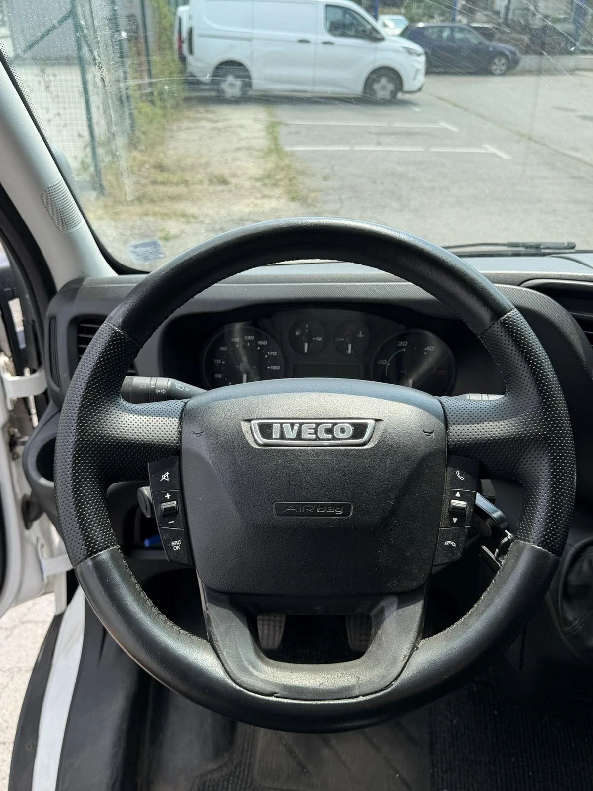 Iveco 35c17, снимка 14 - Бусове и автобуси - 55610990