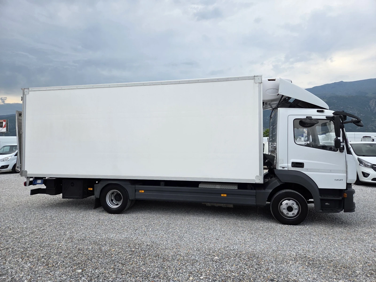 Mercedes-Benz Atego 1221, Хладилен, Падащ борд, Климатик - изображение 6