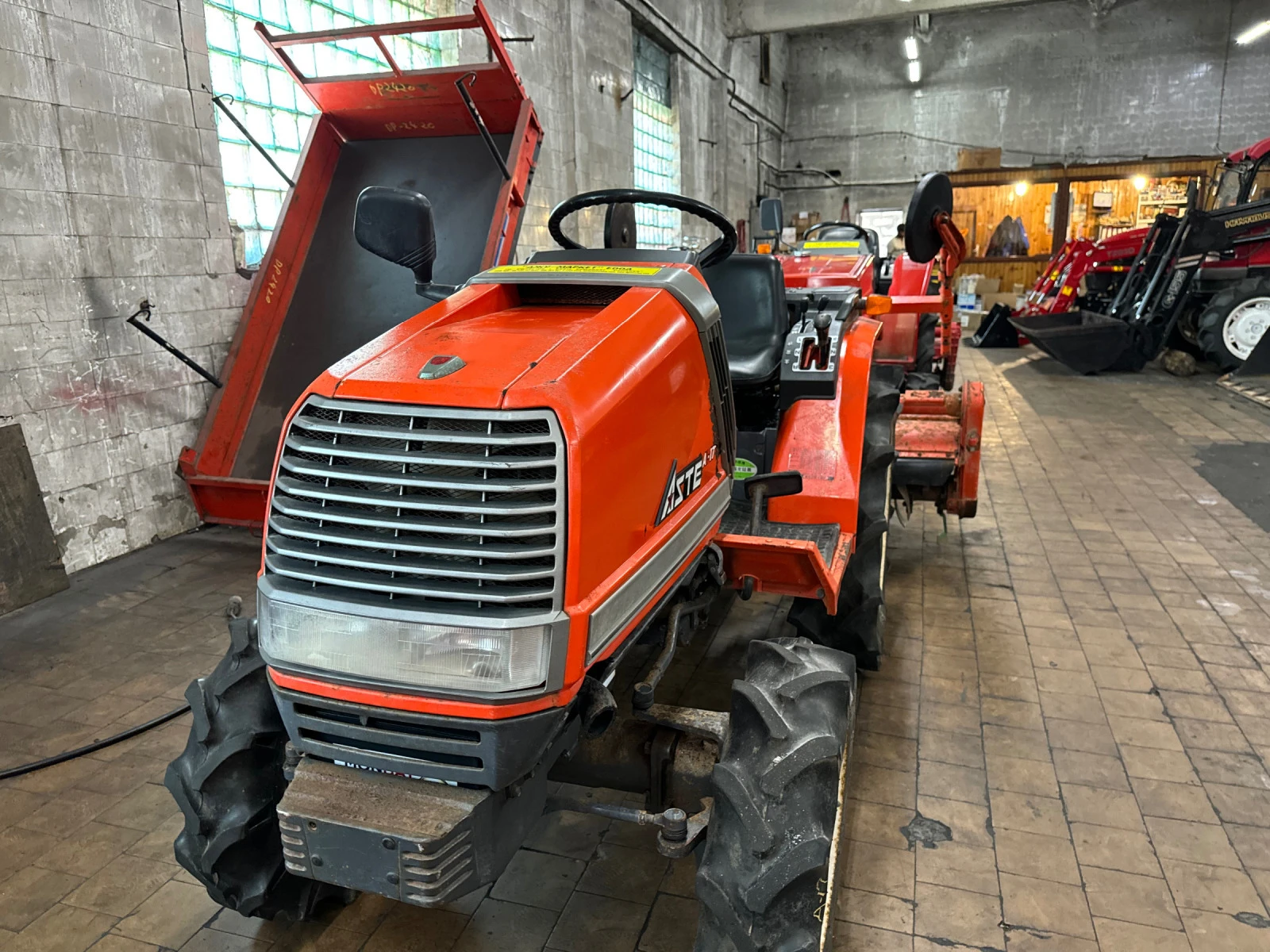 Трактор Kubota Aste A17 - изображение 2