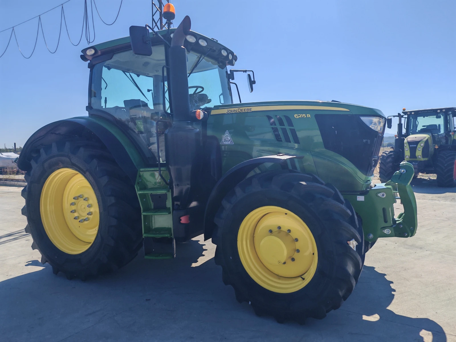 Трактор John Deere 6215R Power Quad лизинг с първоначална вноска 20 %, снимка 4 - Селскостопанска техника - 56135570