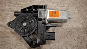 Моторче за стъклоповдигач, ляв за JEEP GRAND CHEROKEE WK2, снимка 1