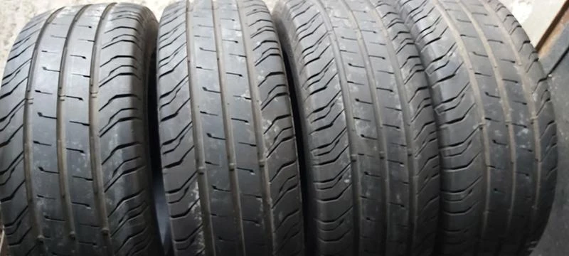 Гуми Летни 235/65R16, снимка 1 - Гуми и джанти - 30924681