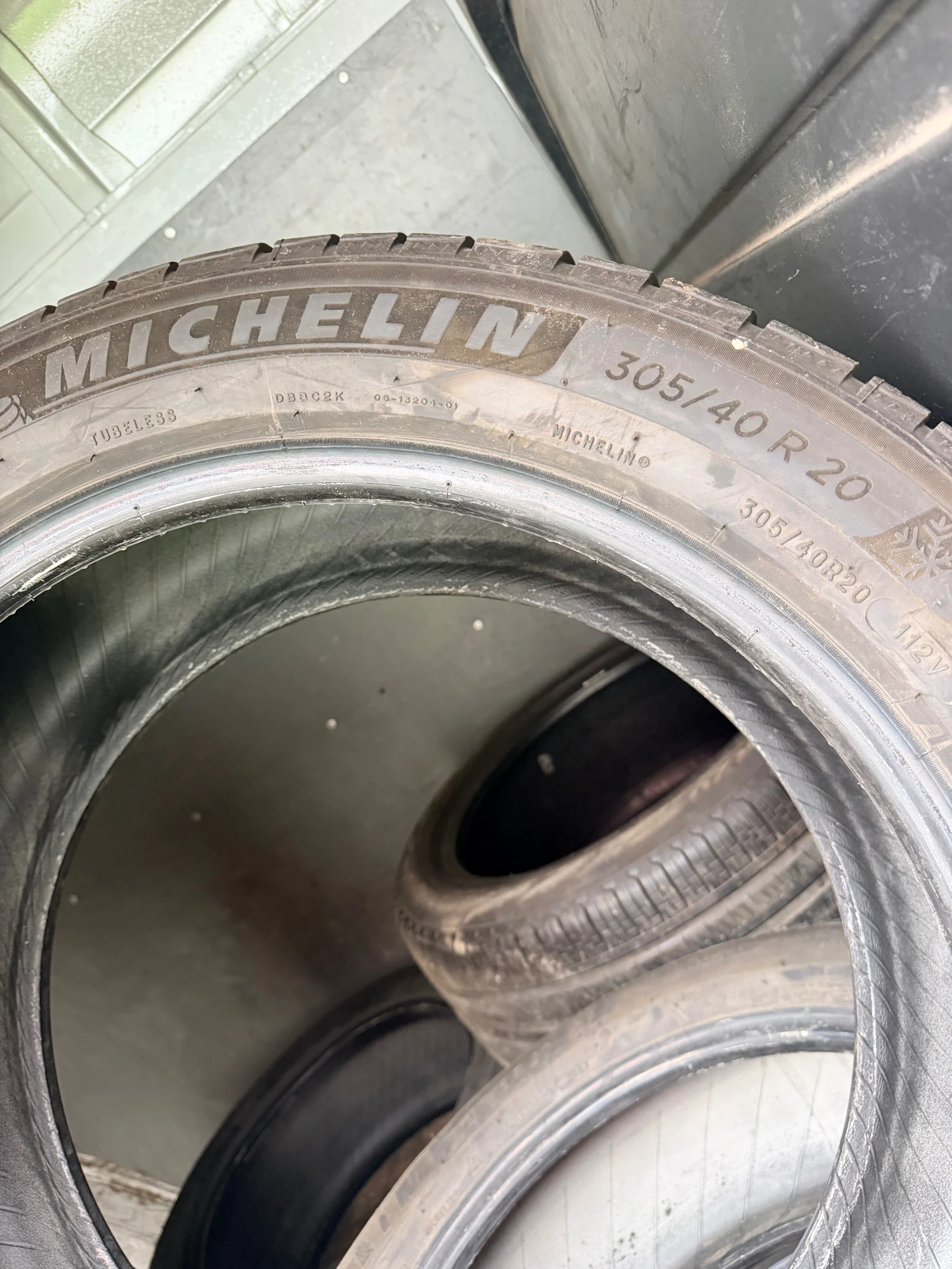 ���� 305/40R20 | Mobile.bg � ����������� 6