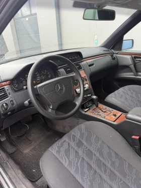 Mercedes-Benz E 290, снимка 4