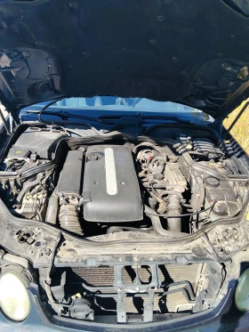 Mercedes-Benz E 200, снимка 9