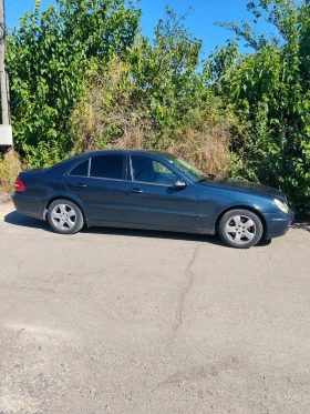 Mercedes-Benz E 200, снимка 2